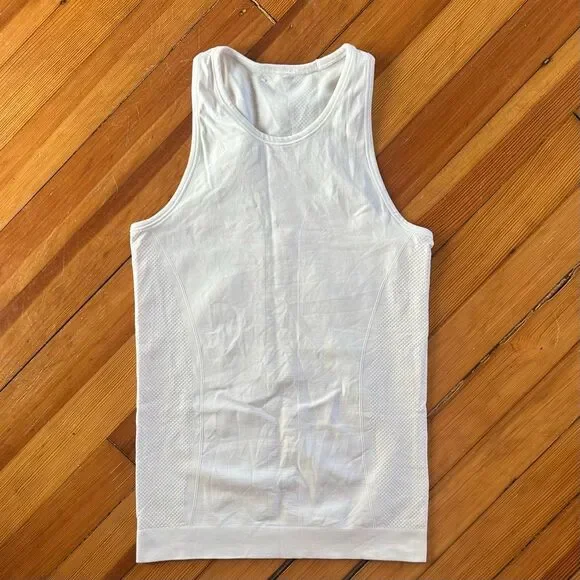 Lululemon For The Chill Of It Tank in White Size 6 - Picture 2 of 6